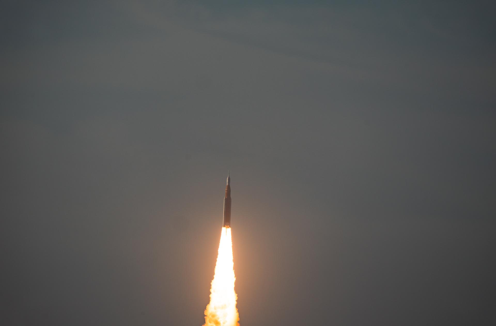 NASA’s Space Launch System rocket carrying the Orion spacecraft with NASA astronauts Reid Wiseman, commander; Victor Glover, pilot; Christina Koch, mission specialist; and CSA (Canadian Space Agency) astronaut Jeremy Hansen, mission specialist onboard launches on the Artemis II mission, Wednesday, April 1, 2026, from Launch Complex 39B at NASA’s Kennedy Space Center in Florida. NASA’s Artemis II mission will take Wiseman, Glover, Koch, and Hansen on a 10-day journey around the Moon and back aboard their Orion spacecraft. The quartet launched at 6:35 p.m. EDT, from Launch Complex 39B at the Kennedy Space Center. Photo Credit: (NASA/Steven B. Seipel)
